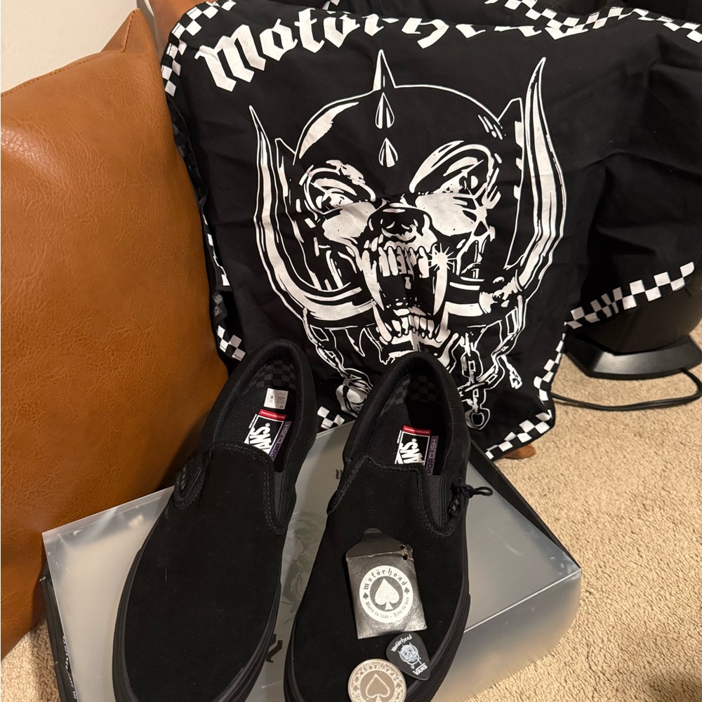11.5 Vans Men's Black Motörhead Slip-On Sneakers - Picture 2 of 5